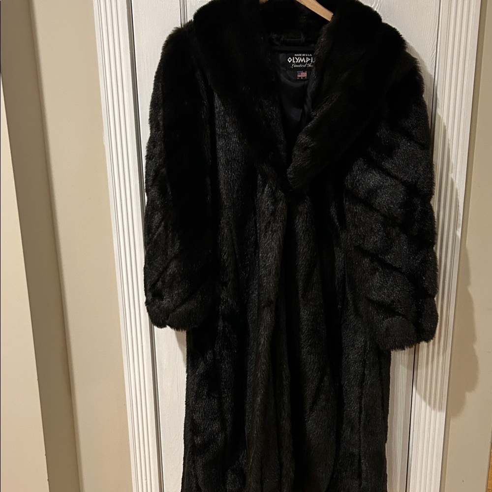 Luxurious Black Faux Fur Coat
